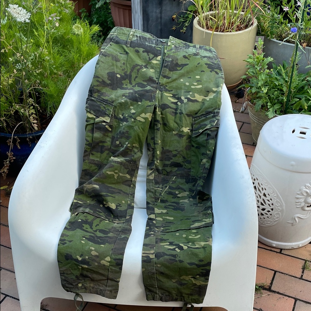 Unisex Camouflage Cargo Pants